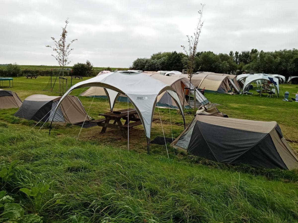 Basic 2P Tent Sotterum Hotel Cornwerd Bagian luar foto
